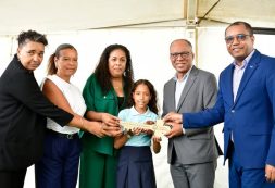 Governo entrega Complexo Educativo construído de raiz à população de Chã de Matias (ilha do Sal)