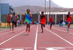 Governo inaugura primeira pista de atletismo no Estádio Adérito Sena e reforça a prática do desporto na região norte